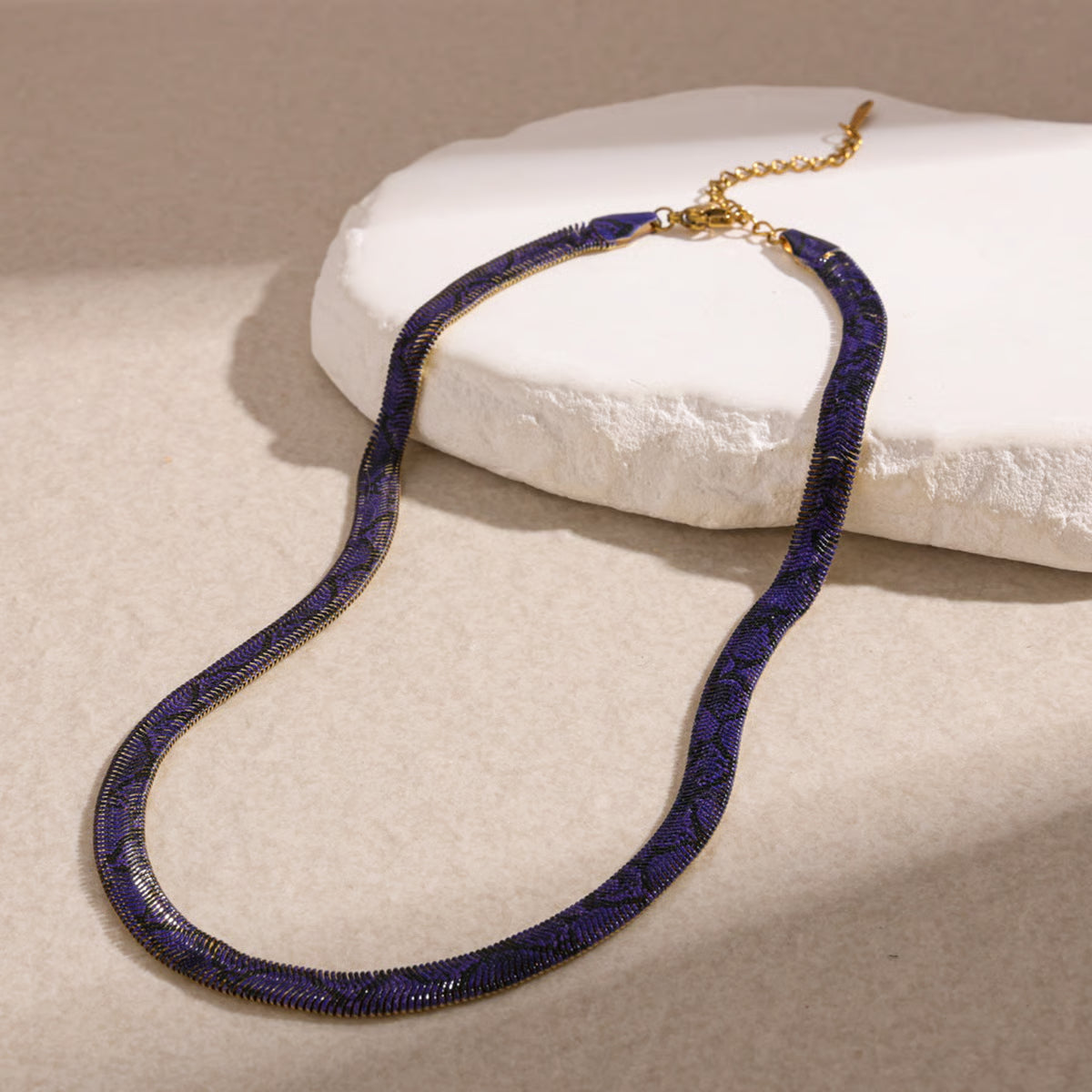 SnakeChain necklace in Purple Python